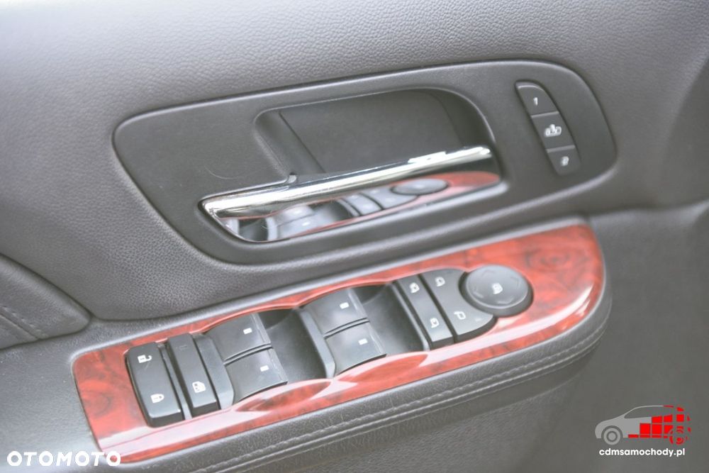 Cadillac Escalade - 17