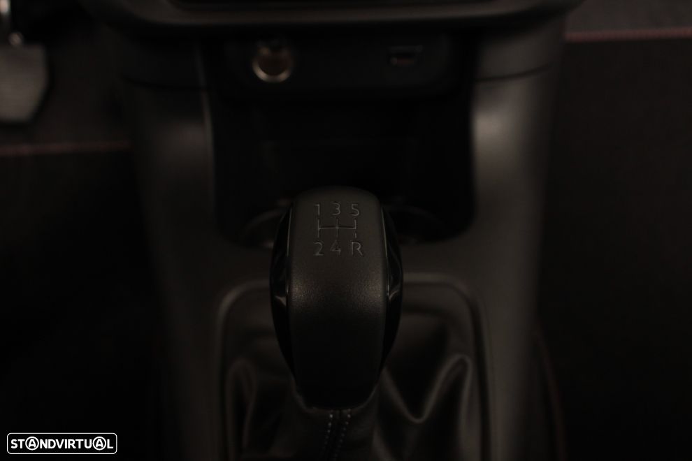 Citroën C3 1.2 PureTech C-Series - 22