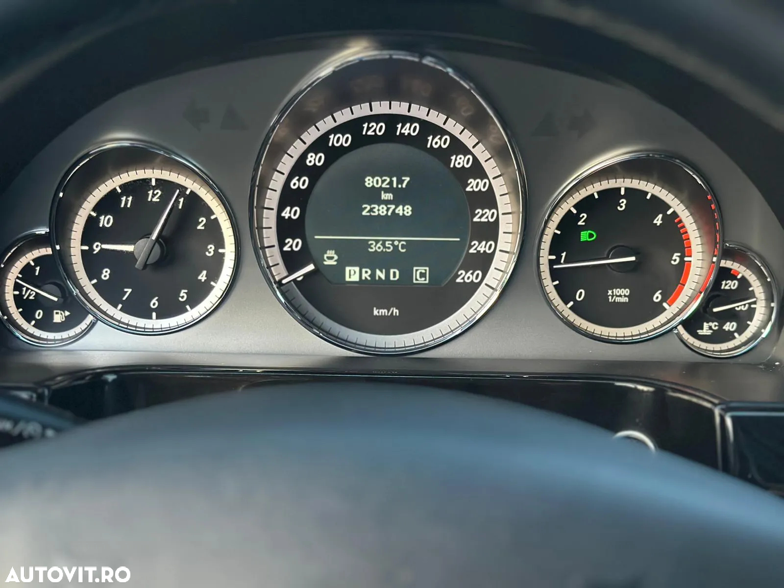 Mercedes-Benz E 250 CDI DPF BlueEFFICIENCY Automatik Avantgarde - 13