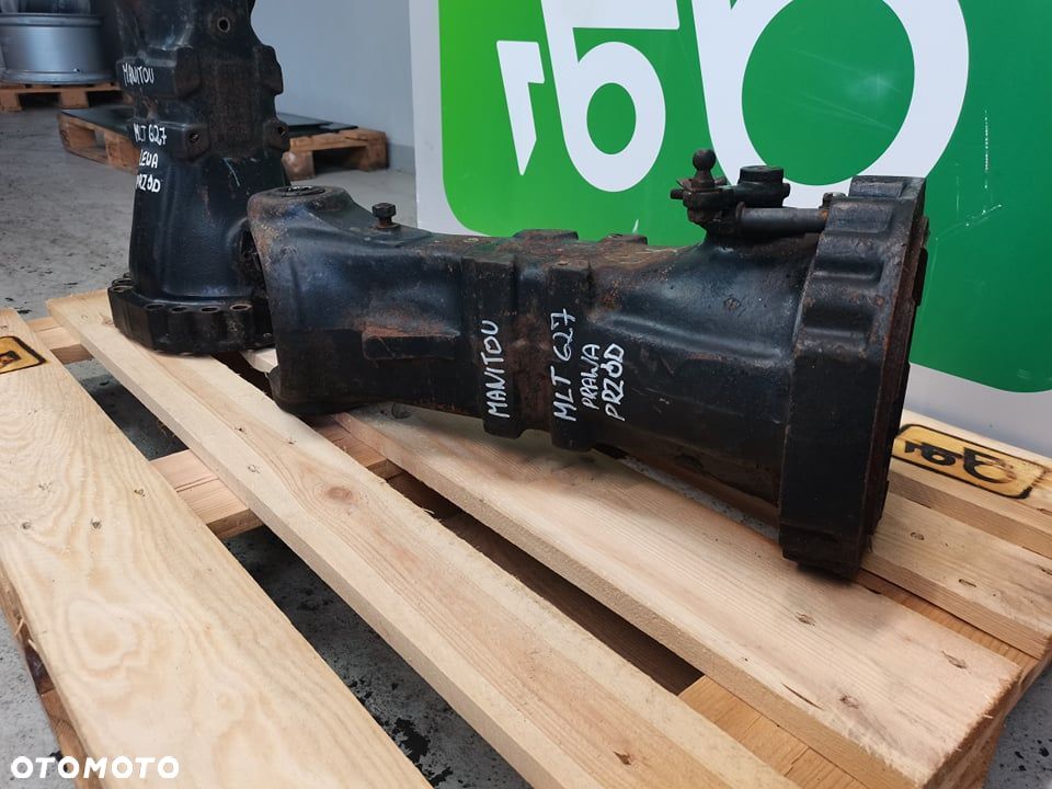 Manitou MLT 627 {Pochwa prawa mostu Spicer} - 9