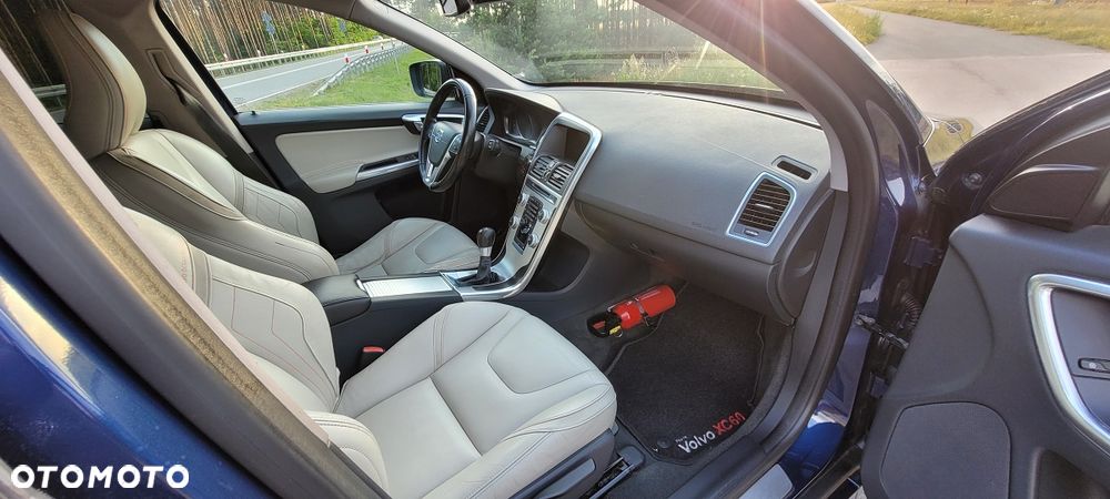 Volvo XC 60 - 13