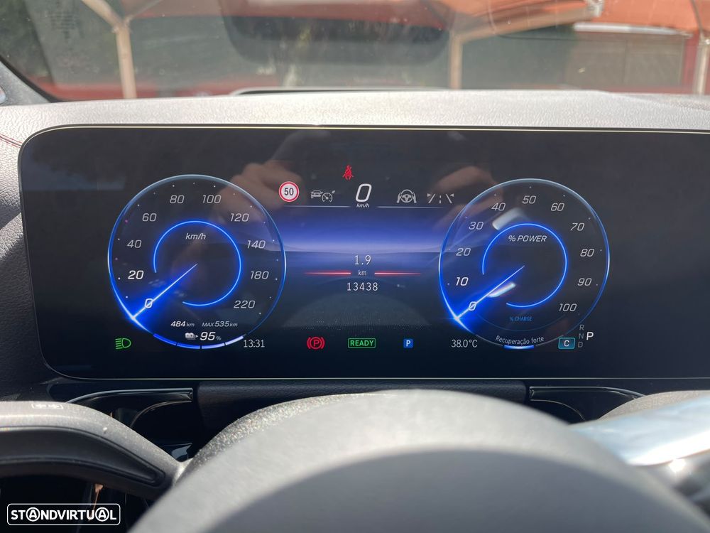 Mercedes-Benz EQA 250+ AMG Line - 8