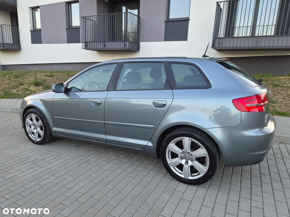 Audi A3 Sportback - 15