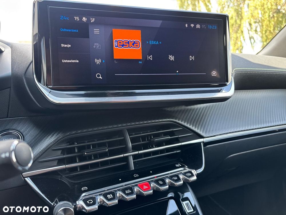 Peugeot 2008 PureTech 130 GT S&S EAT8 - 24
