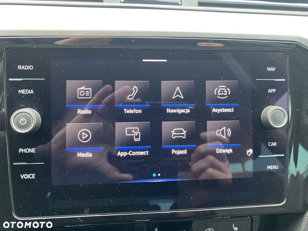 Volkswagen Passat - 18