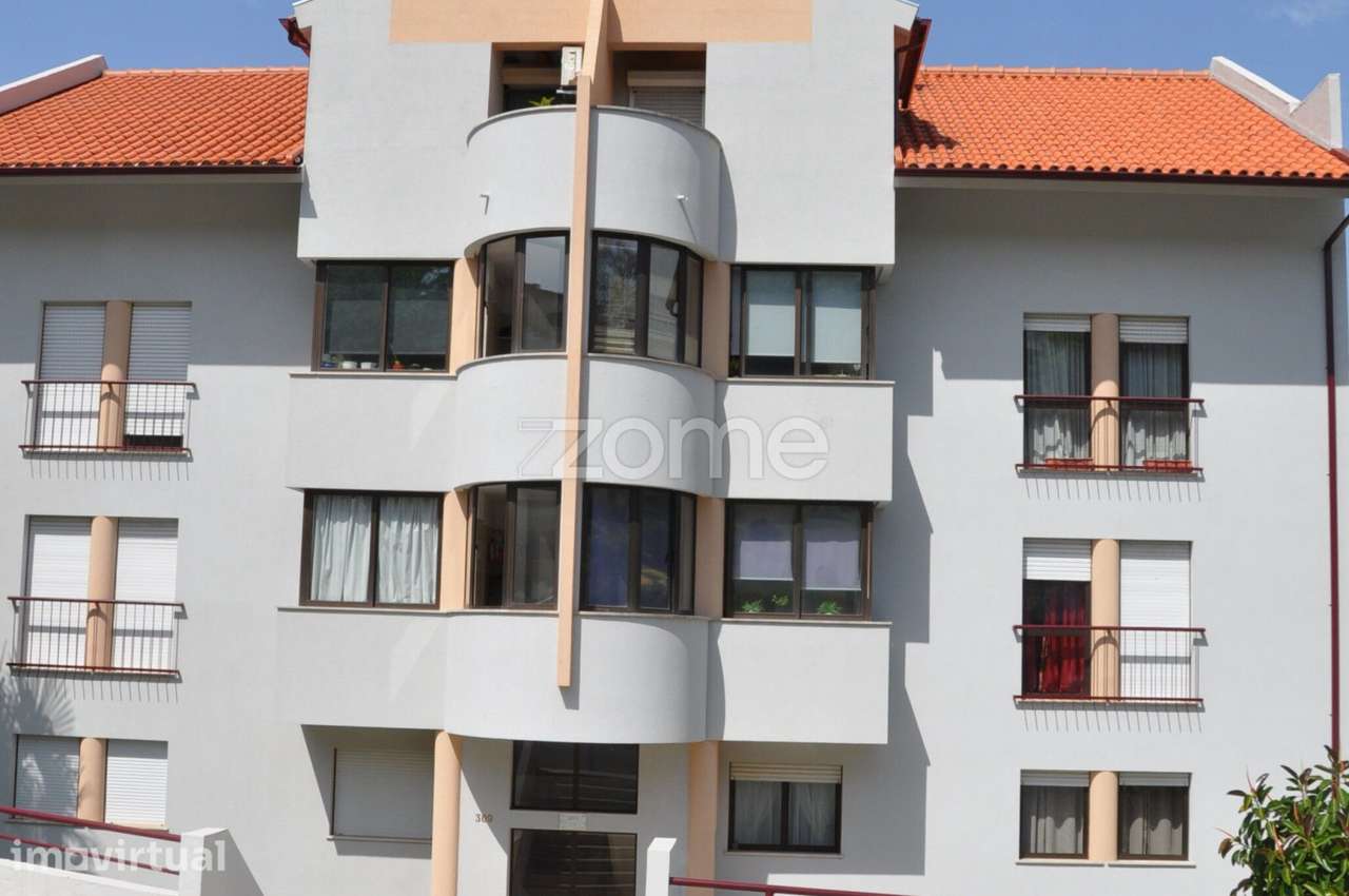 Apartamento T2 com Garagem - Tovim - Grande imagem: 2/36