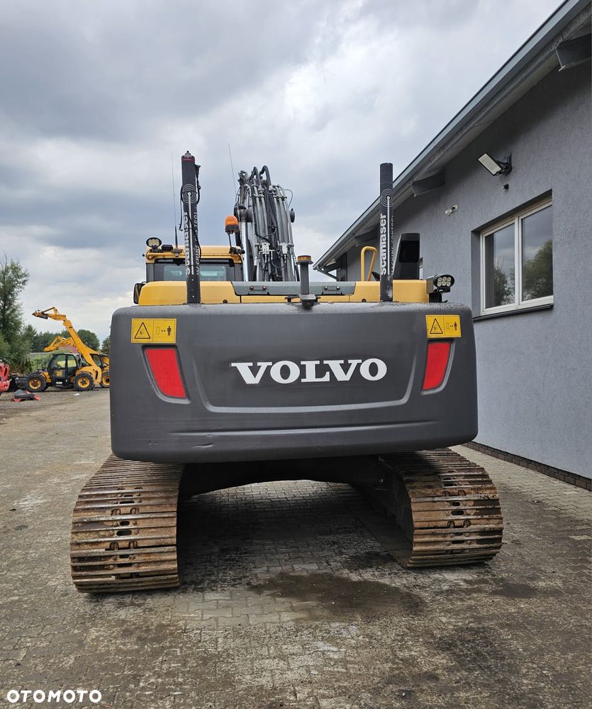 Volvo EC 220DL - 8