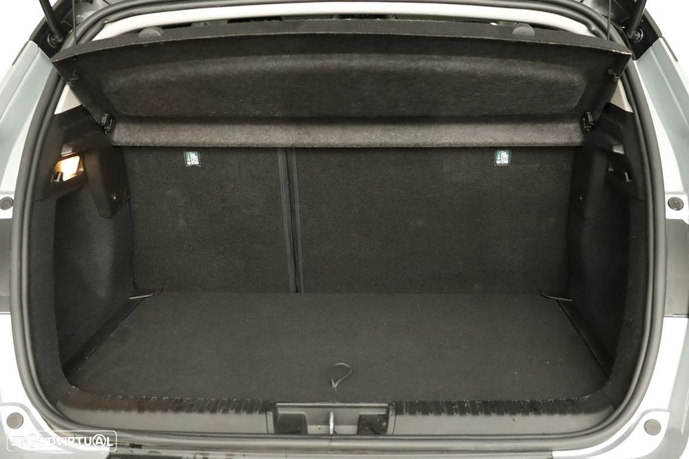 Renault Captur 1.0 TCe Techno Bi-Fuel - 25