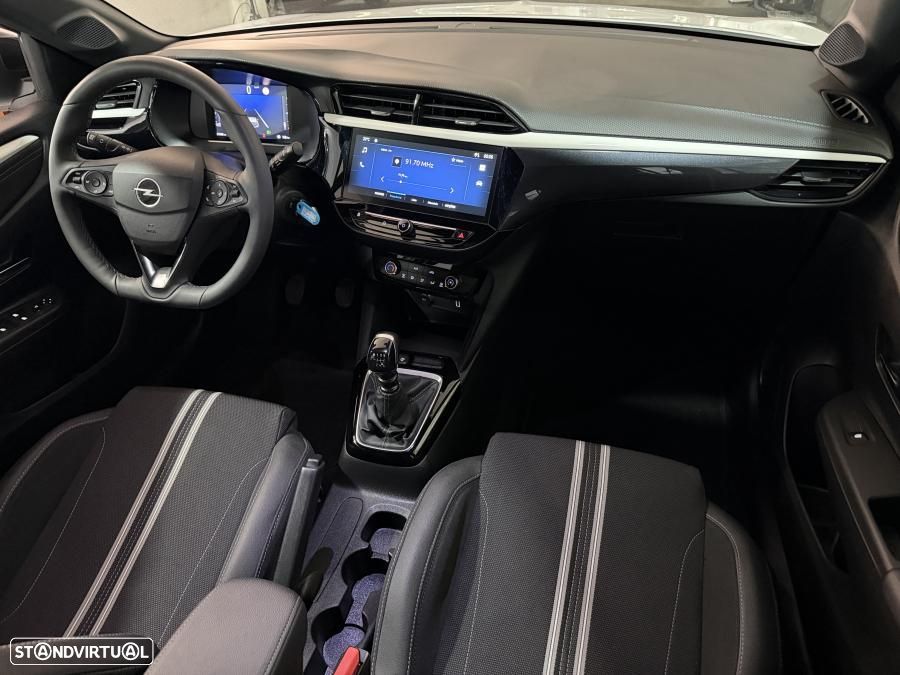 Opel Corsa 1.2 T GS - 26