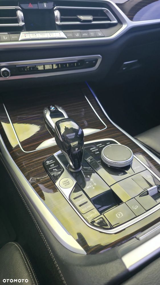 BMW X7 xDrive30d - 11