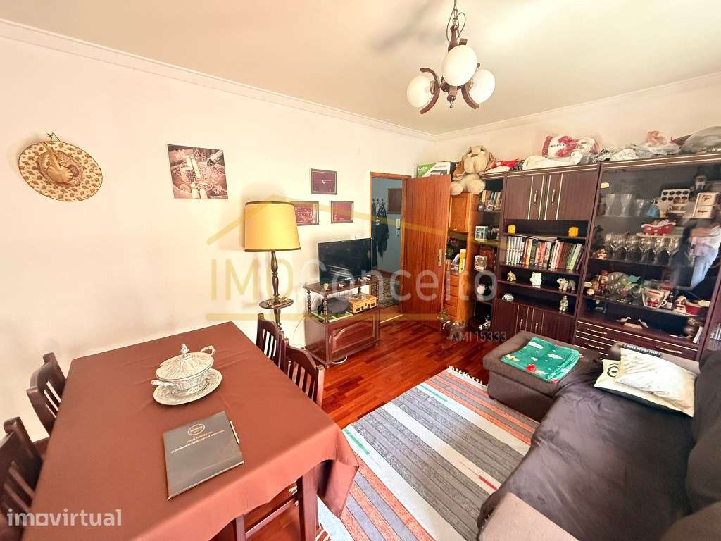 Apartamento T3 / Junto à Escola Artur Gonçalves Torres Novas - Grande imagem: 2/24