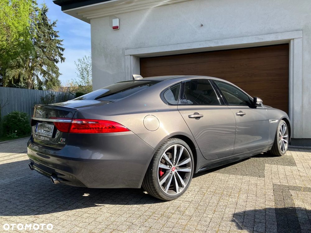 Jaguar XF 3.0 V6 AWD S - 1