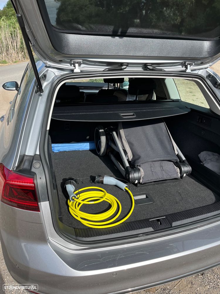 VW Passat Variant - 14