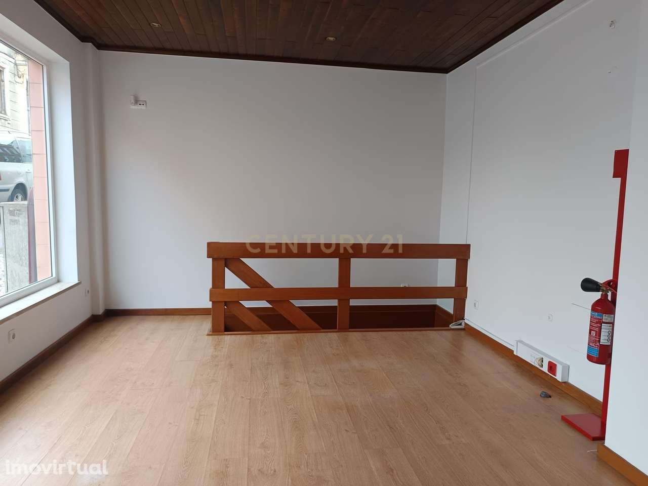 Loja comercial na Rua Antonio José de Almeida em Celas, Coimbra - Grande imagem: 4/11