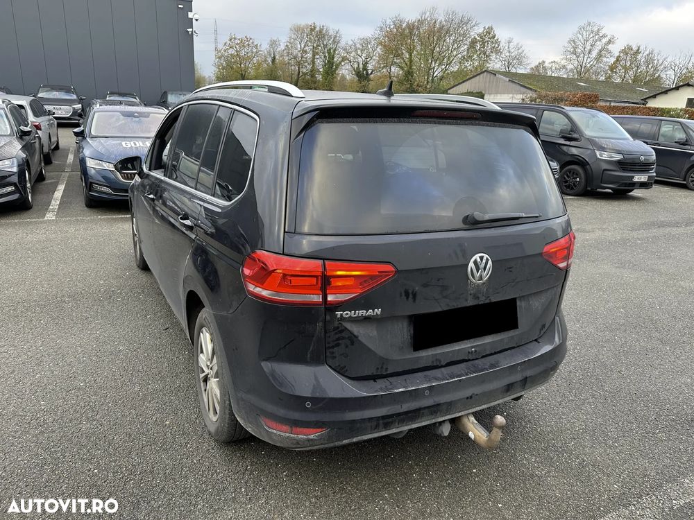 Volkswagen Touran 2.0 TDI SCR DSG Comfortline - 5