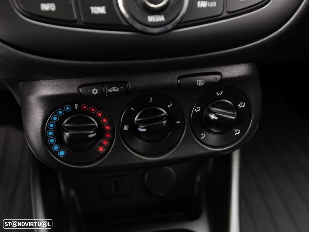 Opel Corsa Van Outro - 14