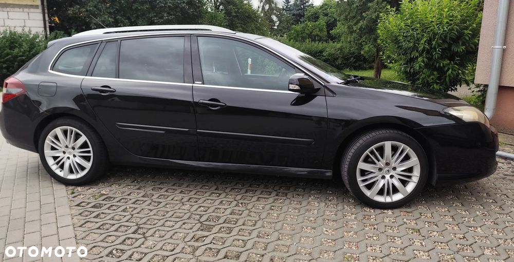 Renault Laguna dCi 150 FAP GT - 2