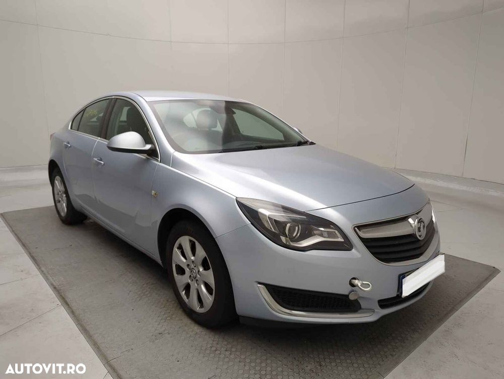 Prag Stanga Opel Insignia 2015 Berlina Argintiu - 1