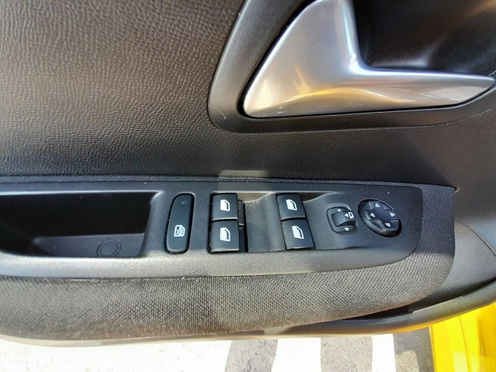 Peugeot 208 1.2 PureTech Active Pack S&S - 10