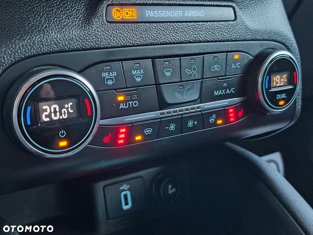 Ford Focus - 16