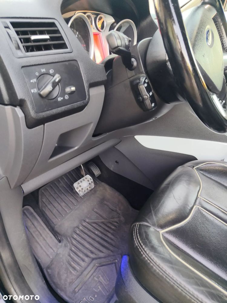 Ford Kuga 2.0 TDCi 4x4 Individual - 14