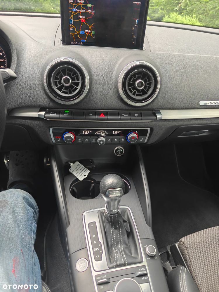 Audi A3 Sportback 1.4 TFSI e-tron Sport S tronic - 33