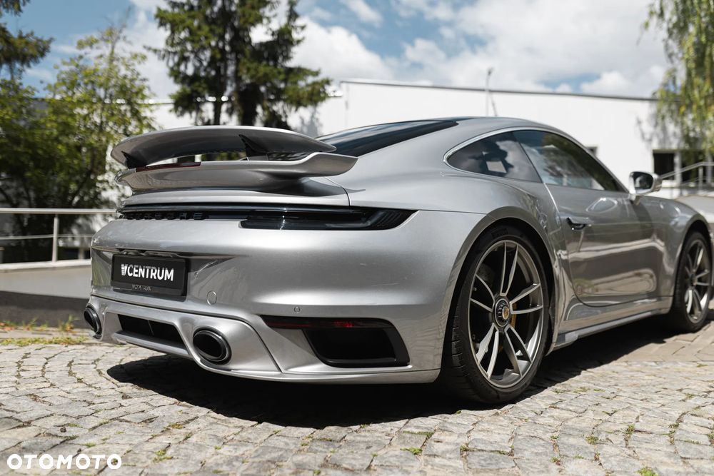 Porsche 911 Turbo S - 11