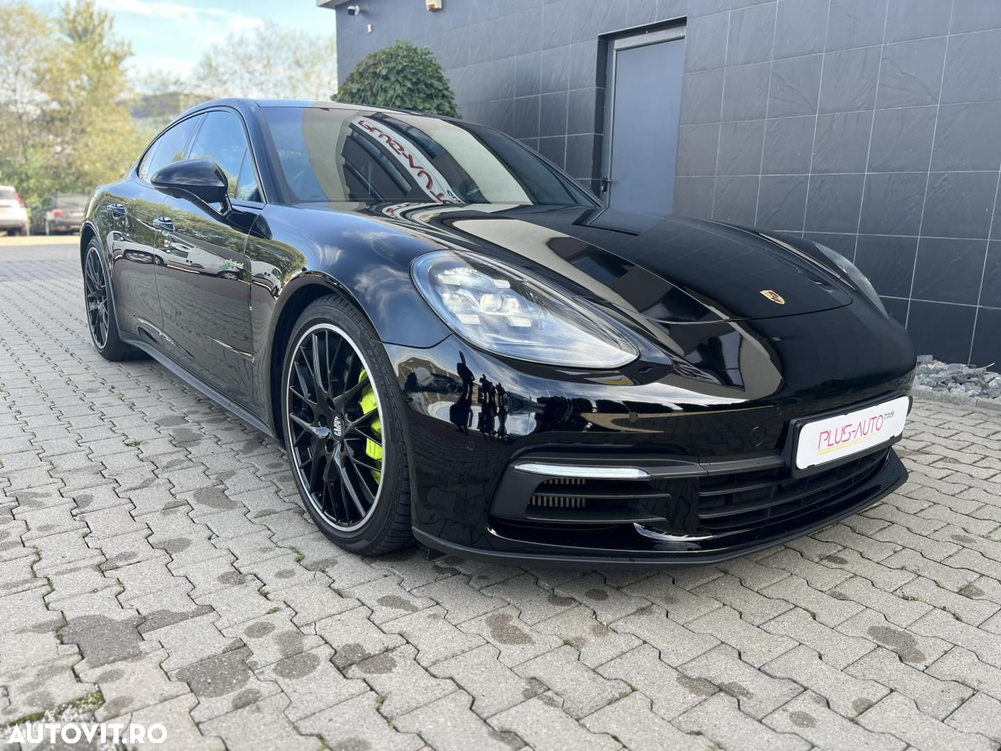 Porsche Panamera 4 E-Hybrid - 9