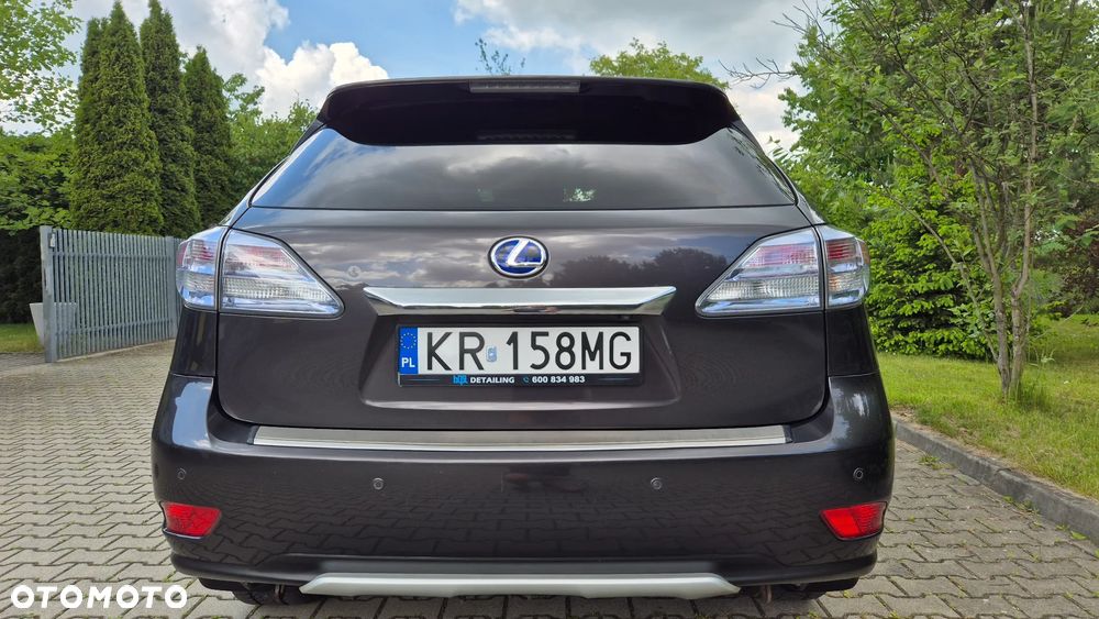 Lexus RX - 9