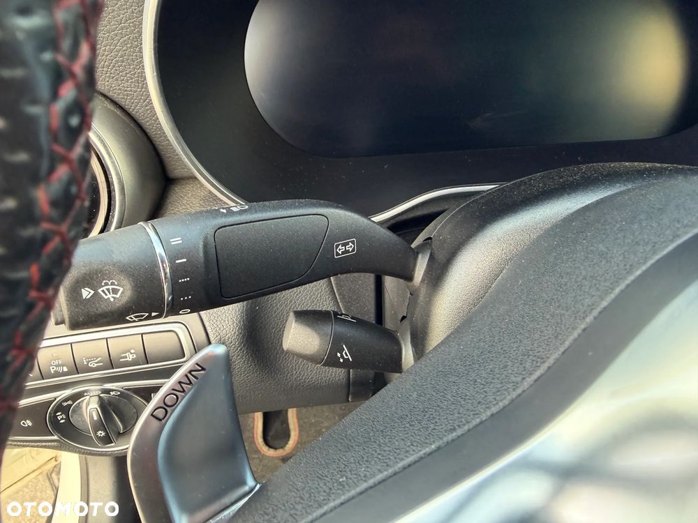 Mercedes-Benz Klasa C AMG 43 4Matic 9G-TRONIC - 19