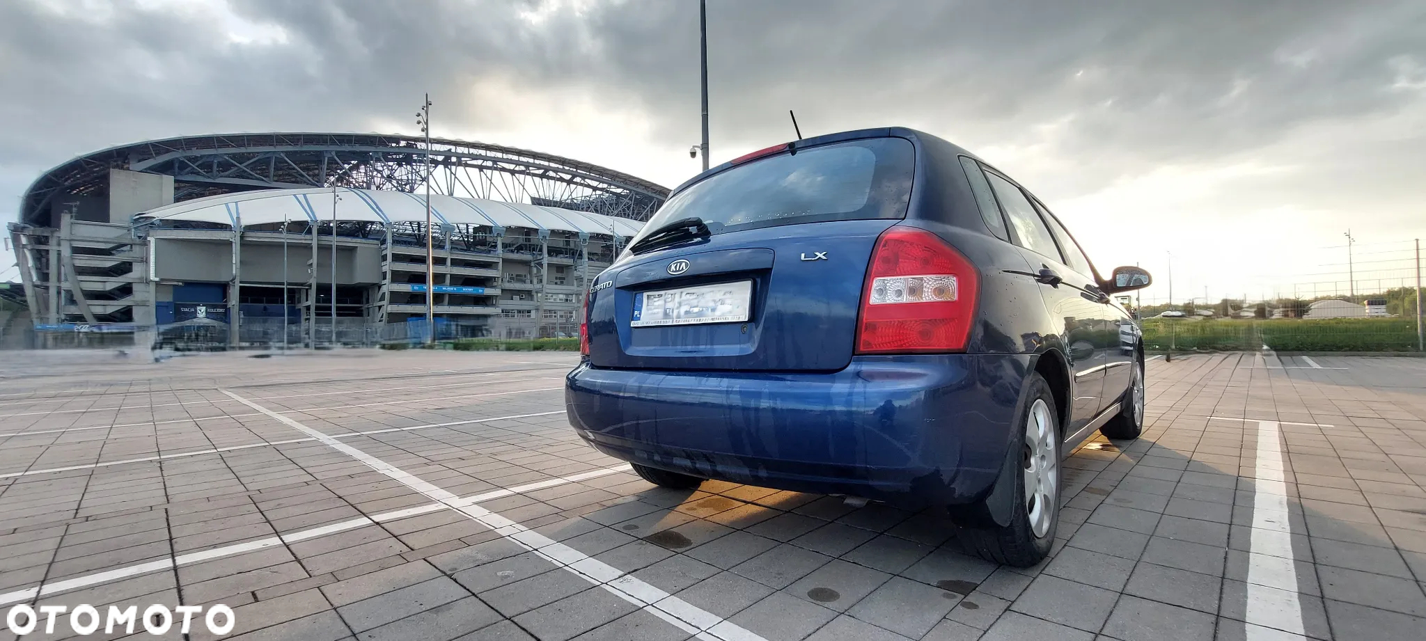 Kia Cerato 1.6 LX / Family - 8