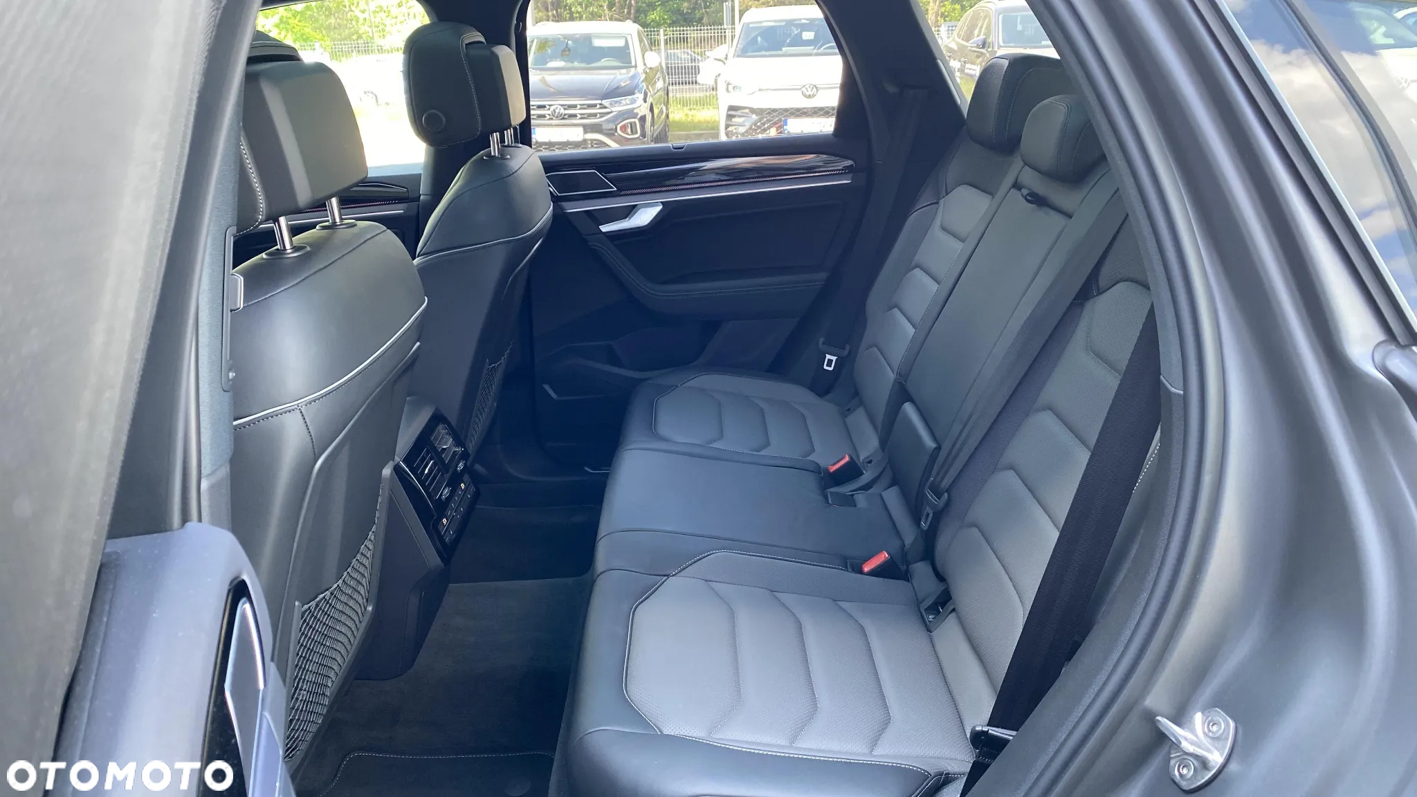 Volkswagen Touareg 3.0 V6 TDI 4Motion R-Line - 22