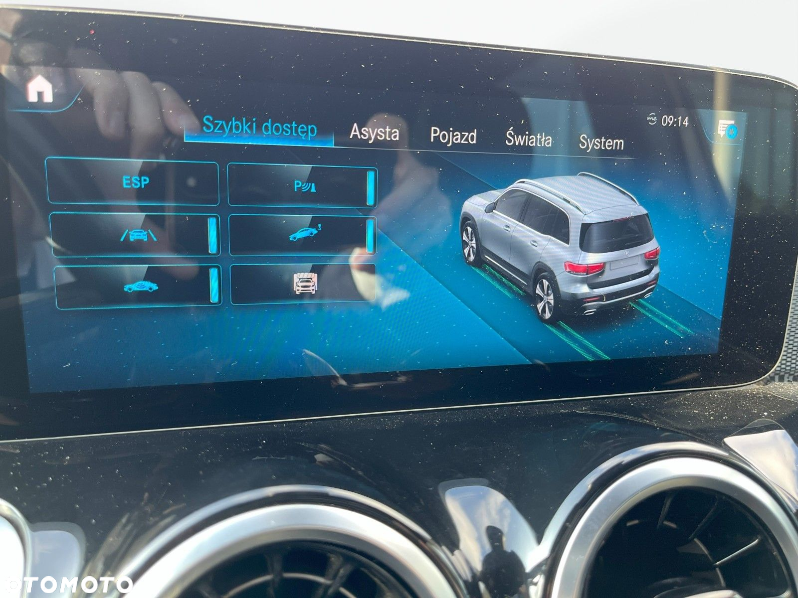 Mercedes-Benz GLB - 21