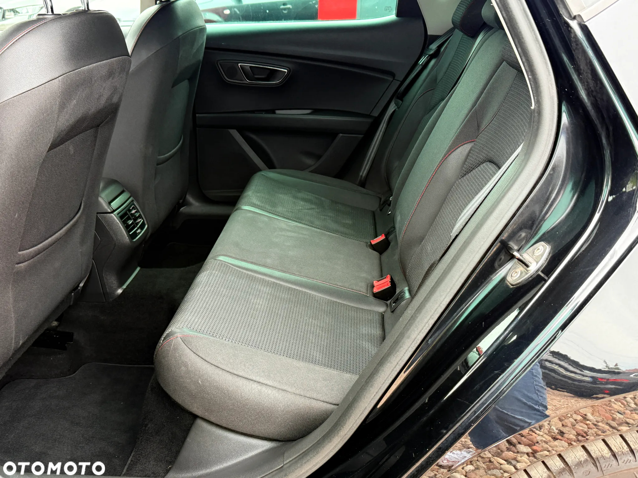 Seat Leon 2.0 TDI FR Black S&S - 13