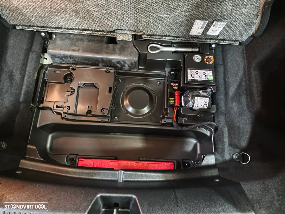 Mercedes-Benz CLA 250 e Shooting Brake Progressive - 19