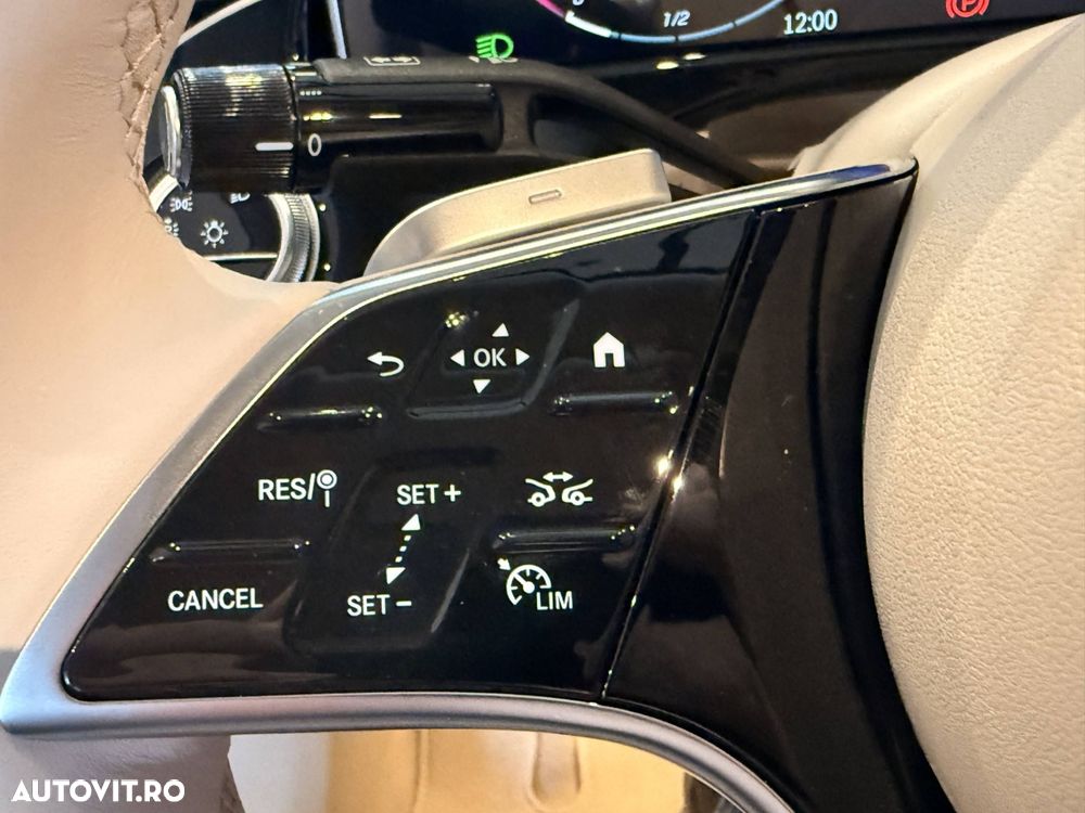 Mercedes-Benz E 220 d 4MATIC MHEV - 30