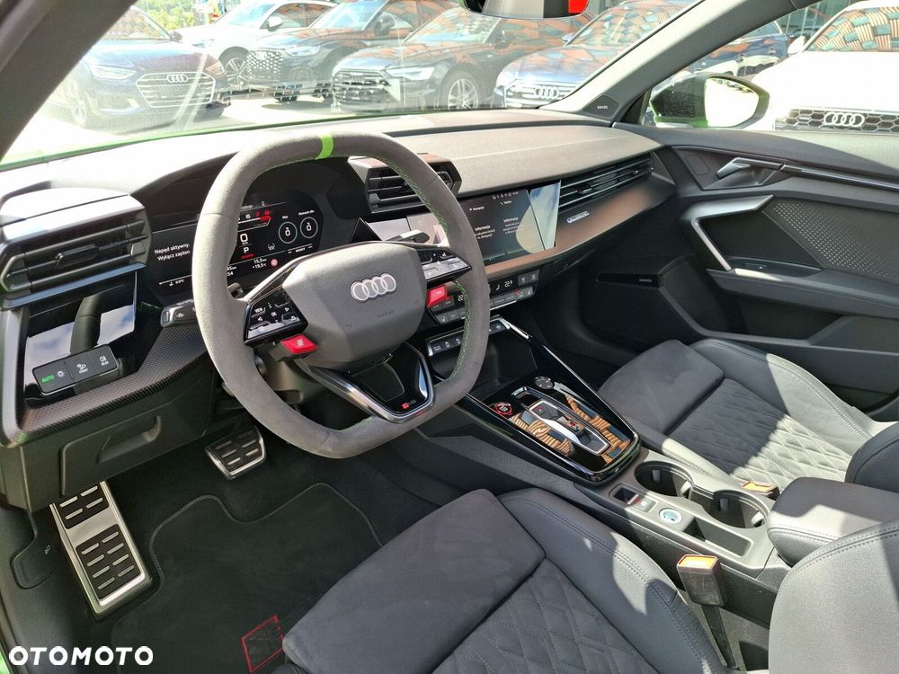 Audi RS3 Limousine TFSI Quattro S tronic - 24