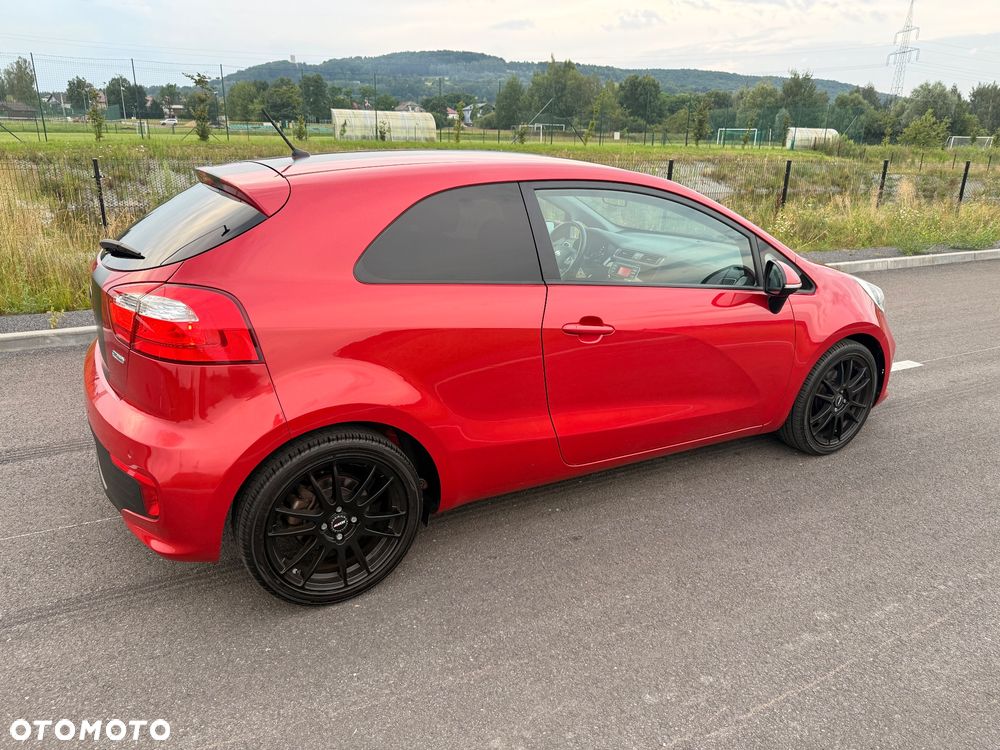 Kia Rio 1.2 L - 7