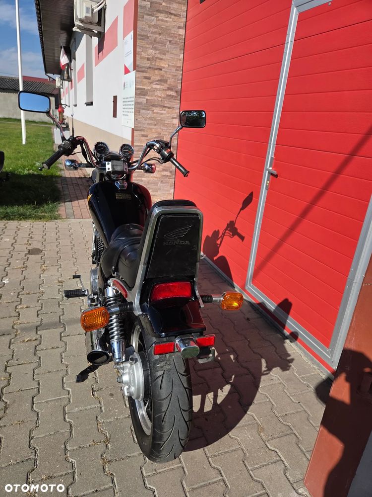 Honda VT - 18