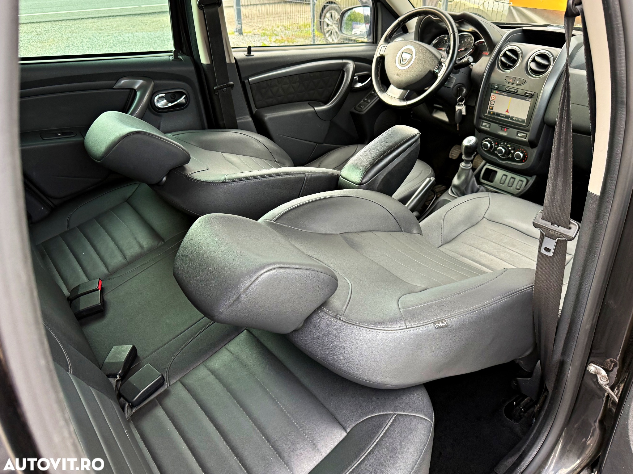 Dacia Duster 1.5 dCi 4x4 Laureate - 22