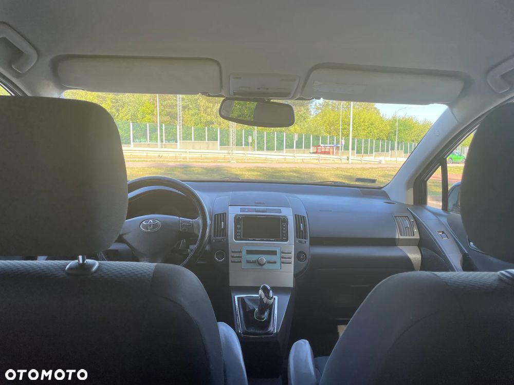 Toyota Corolla Verso 2.0 D-4D Prestige 7os - 12