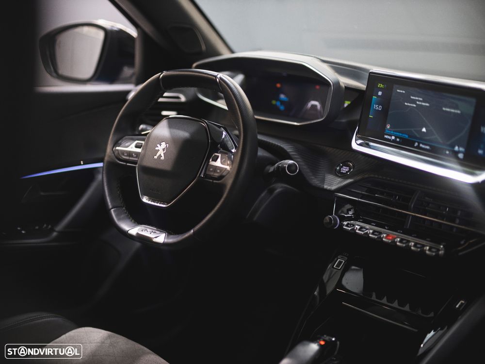 Peugeot e-2008 GT Pack - 17