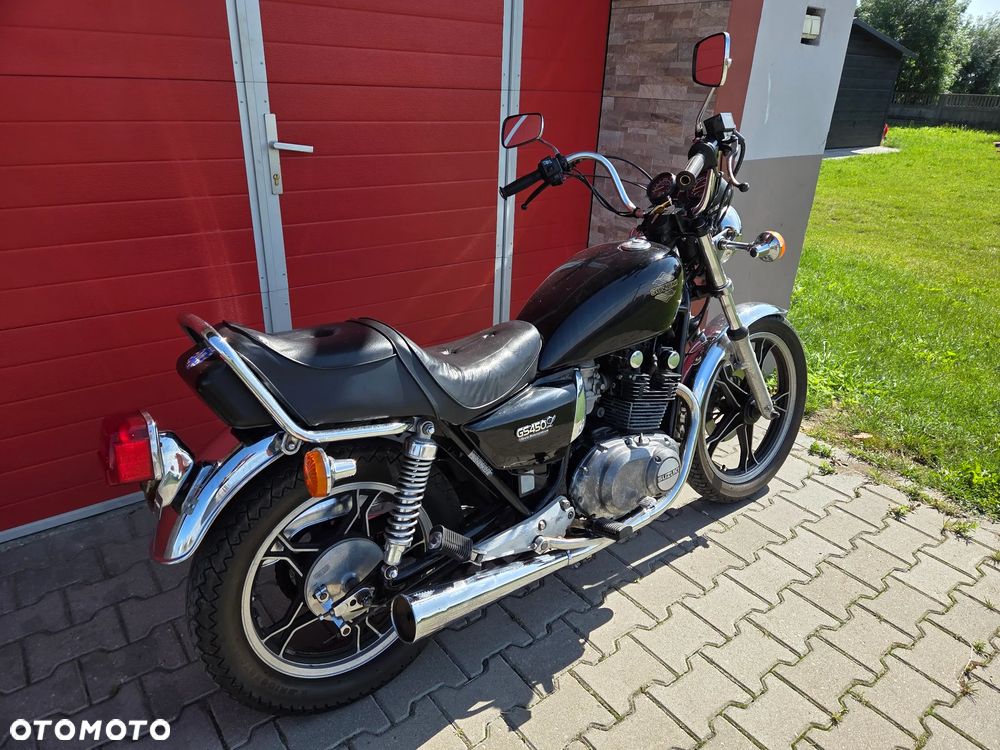 Suzuki GS - 3