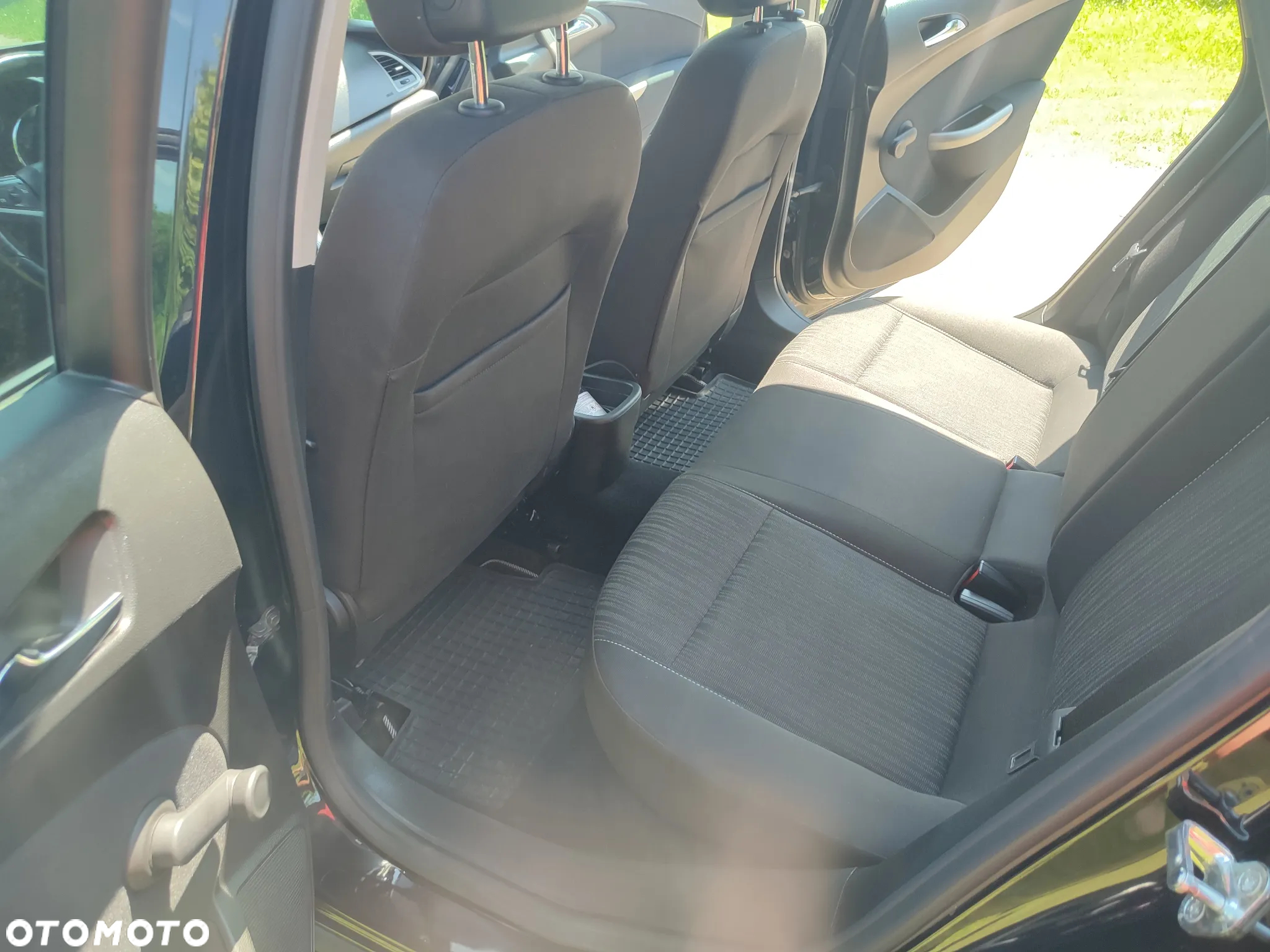 Opel Astra 1.4 Turbo Edition - 12