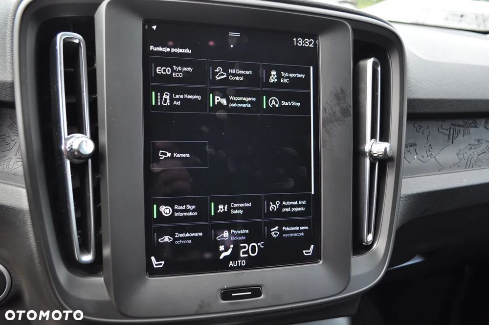 Volvo XC 40 T3 Momentum Core - 28
