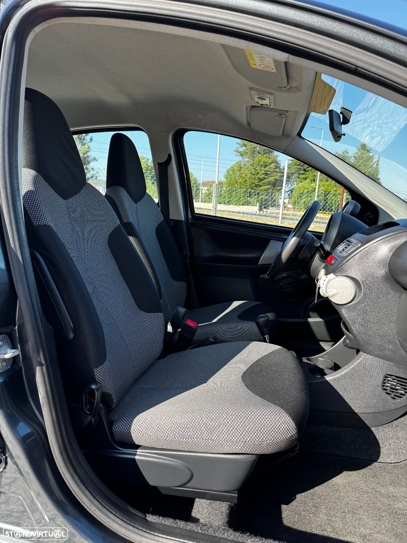 Toyota Aygo 1.0 Plus Sport Pack MM - 23