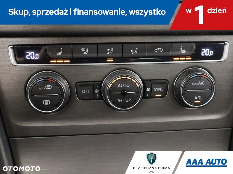 Volkswagen Golf - 18