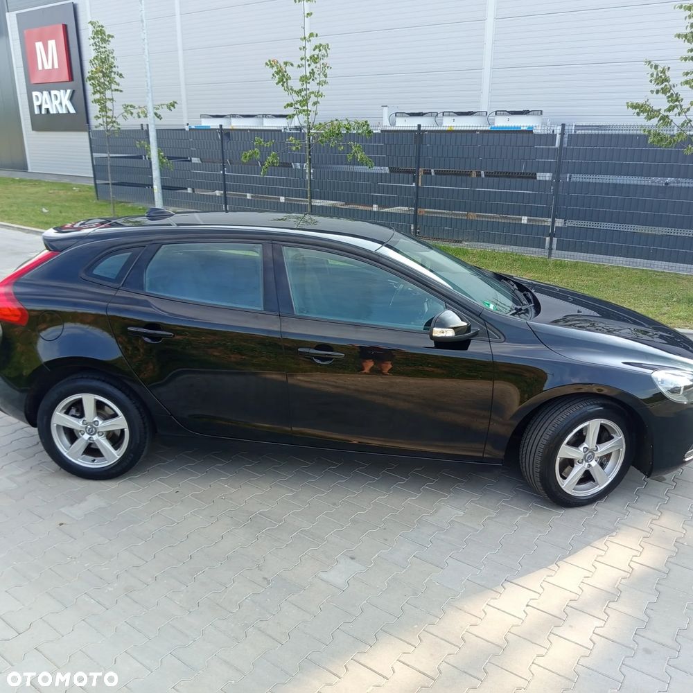 Volvo V40 D4 You - 27