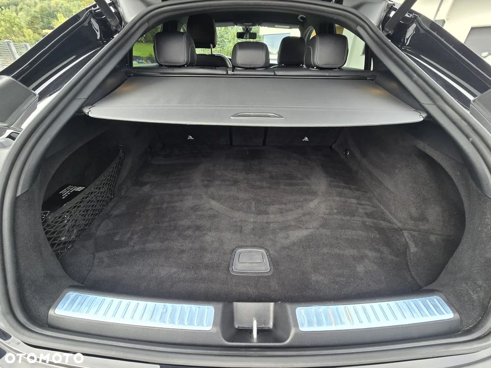 Mercedes-Benz GLC - 25