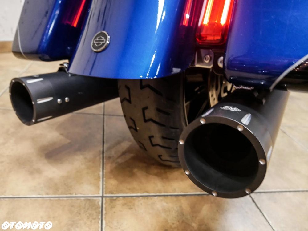 Harley-Davidson Touring Road Glide - 14